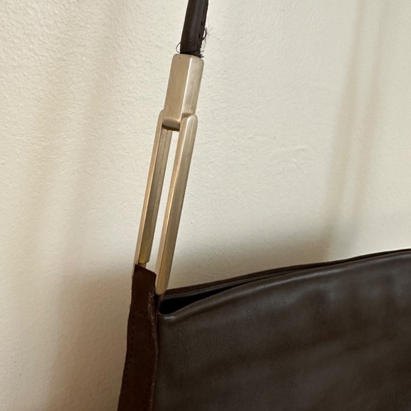 Arche Leather Shoulder Bag - Picture 5 of 8